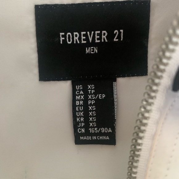 FOREVER 21 Men worldwide windbreaker size xs - Picture 4 of 4